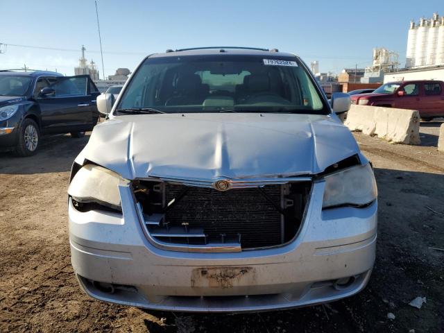 Photo 4 VIN: 2A8HR54P68R116004 - CHRYSLER TOWN & COU 