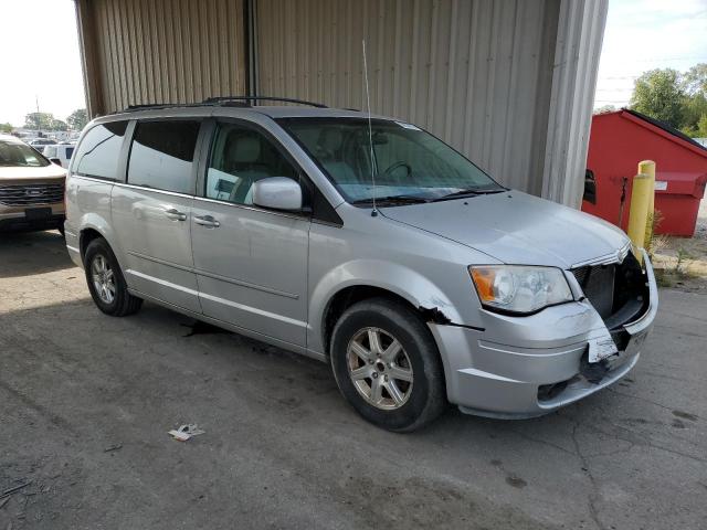 Photo 3 VIN: 2A8HR54P68R136639 - CHRYSLER TOWN & COU 