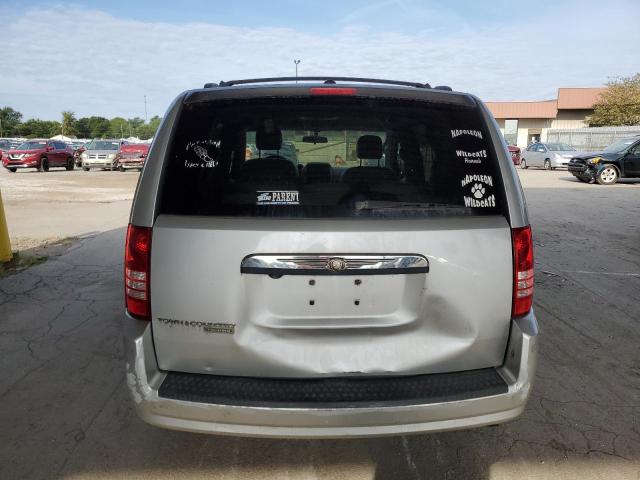 Photo 5 VIN: 2A8HR54P68R136639 - CHRYSLER TOWN & COU 