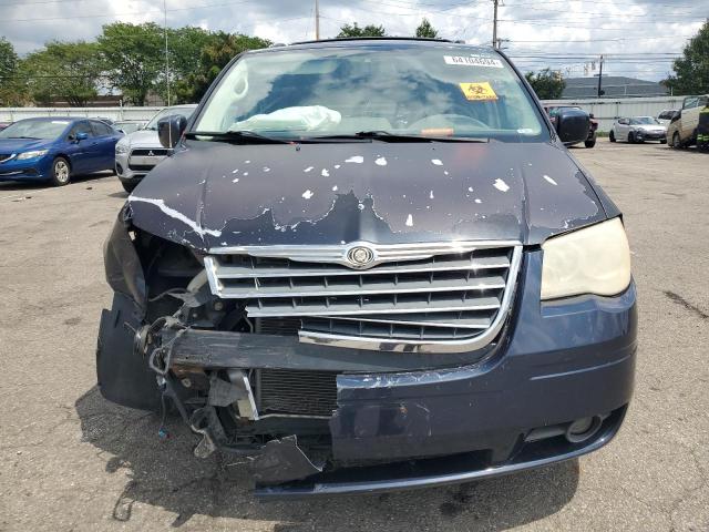 Photo 4 VIN: 2A8HR54P68R611576 - CHRYSLER TOWN & COU 