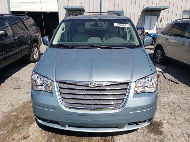 Photo 4 VIN: 2A8HR54P68R702184 - CHRYSLER TOWN & COU 