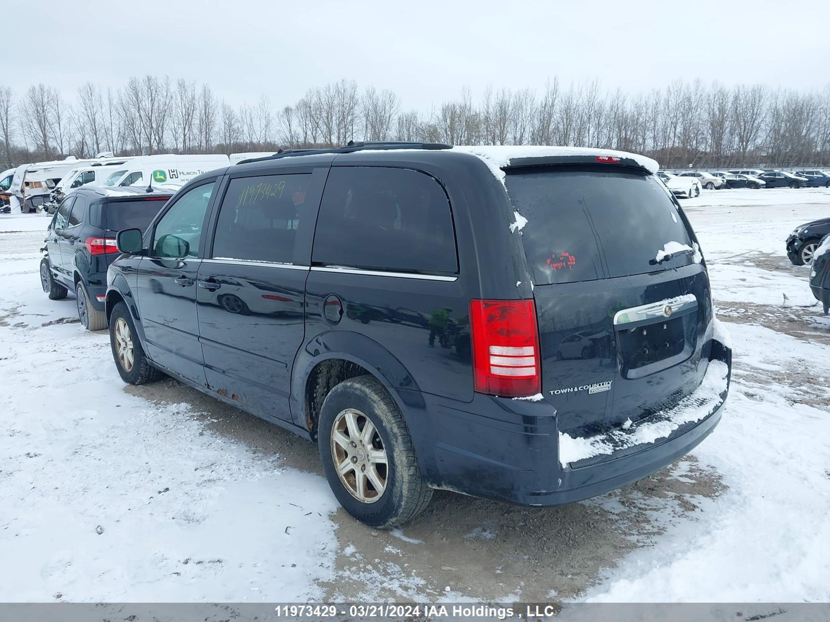 Photo 2 VIN: 2A8HR54P68R740188 - CHRYSLER TOWN & COUNTRY 