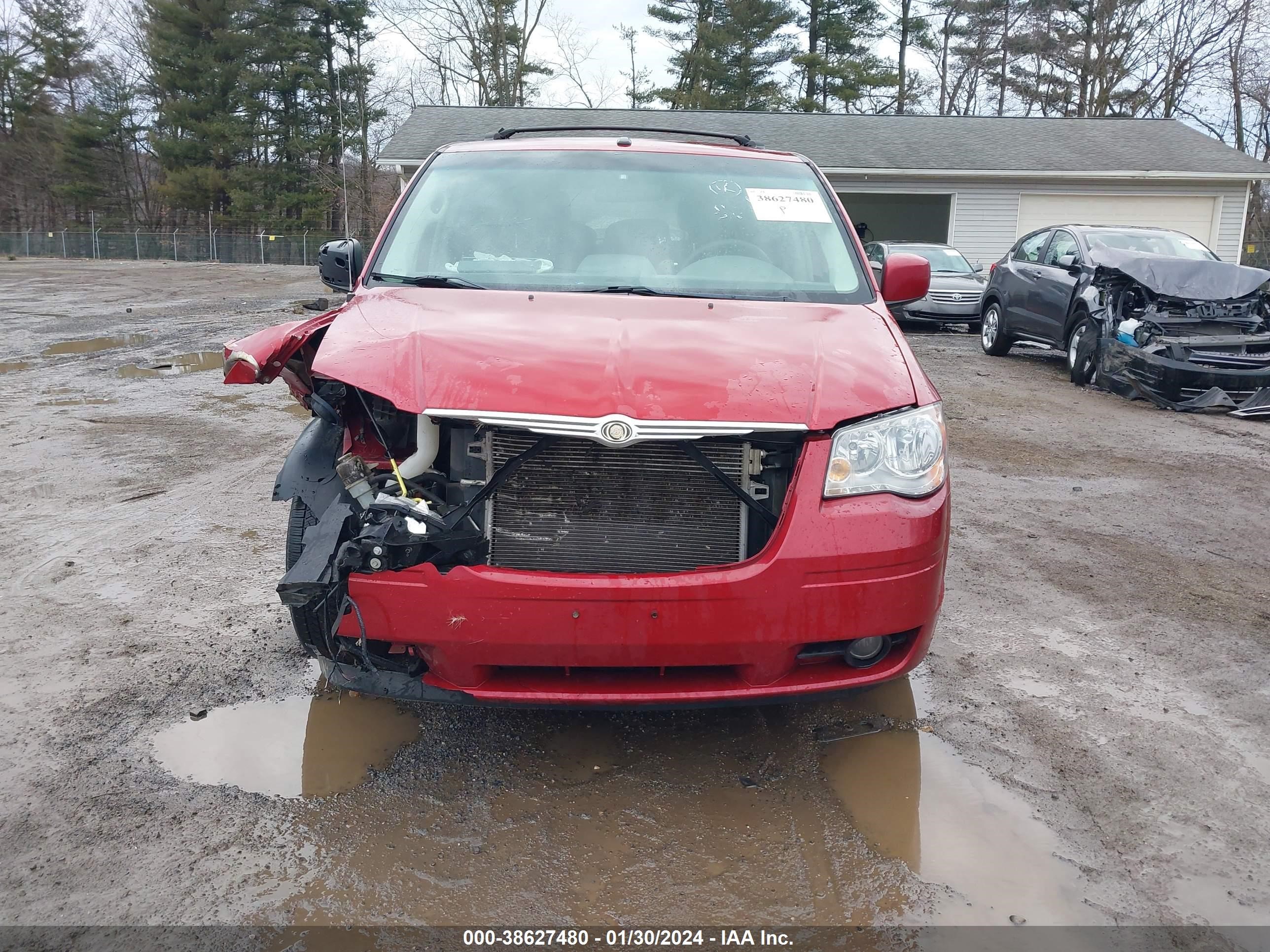 Photo 11 VIN: 2A8HR54P68R803418 - CHRYSLER TOWN & COUNTRY 