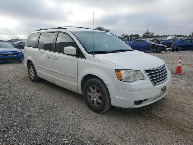 Photo 3 VIN: 2A8HR54P68R814788 - CHRYSLER TOWN & COU 