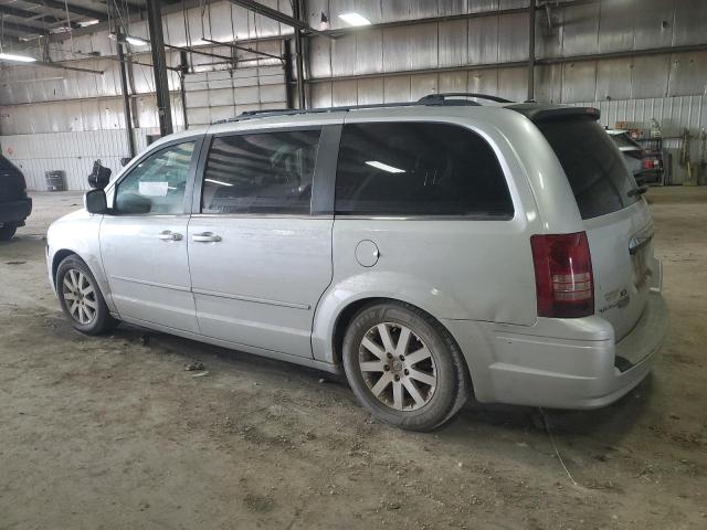 Photo 1 VIN: 2A8HR54P68R832241 - CHRYSLER TOWN & COU 