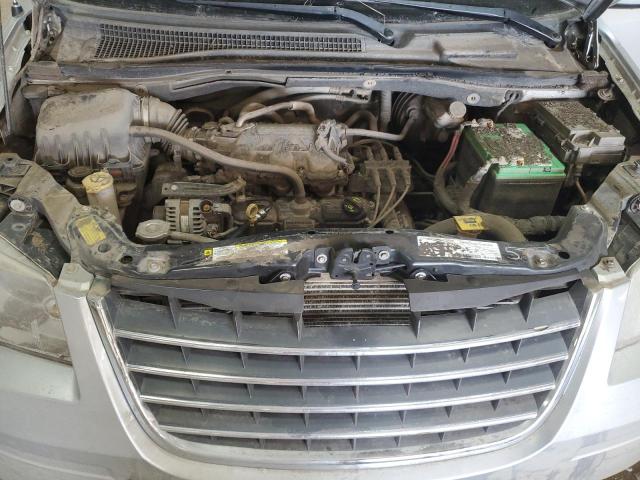 Photo 11 VIN: 2A8HR54P68R832241 - CHRYSLER TOWN & COU 