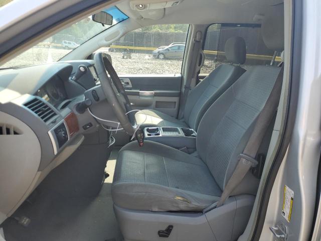 Photo 6 VIN: 2A8HR54P78R118859 - CHRYSLER TOWN & COU 