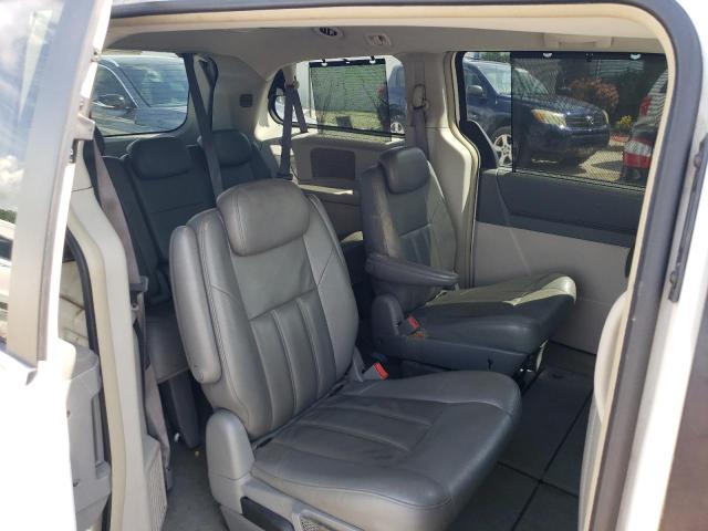 Photo 10 VIN: 2A8HR54P78R768453 - CHRYSLER MINIVAN 