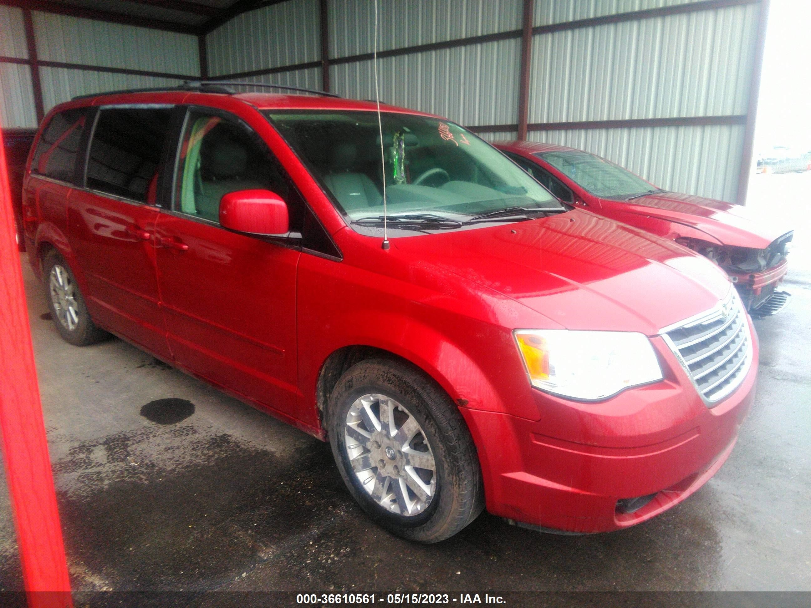 Photo 0 VIN: 2A8HR54P78R773801 - CHRYSLER TOWN & COUNTRY 