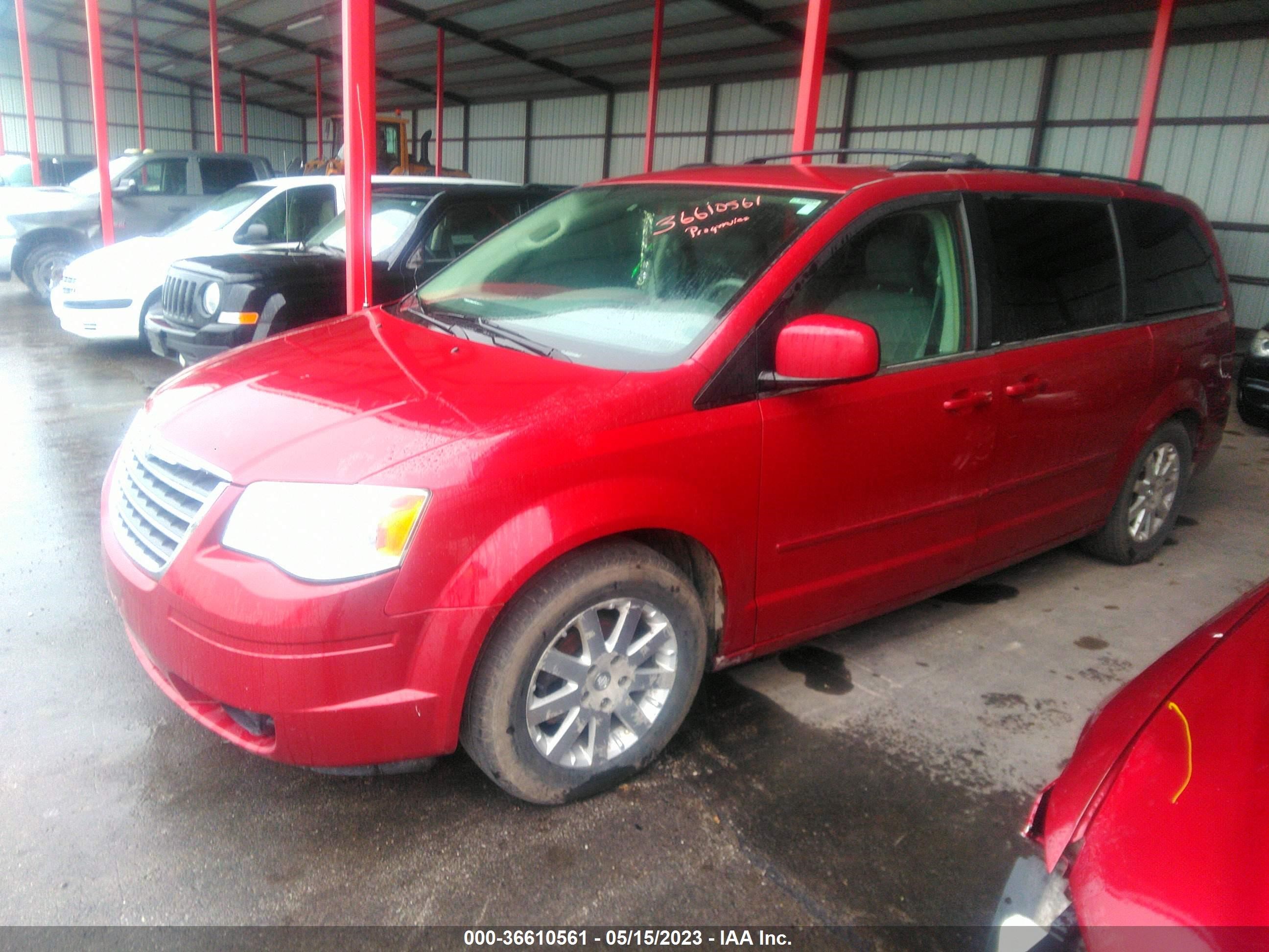 Photo 1 VIN: 2A8HR54P78R773801 - CHRYSLER TOWN & COUNTRY 