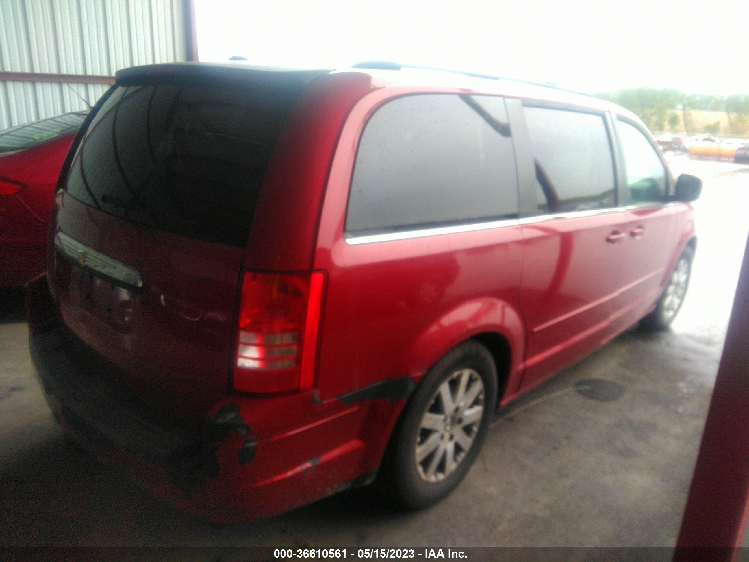 Photo 3 VIN: 2A8HR54P78R773801 - CHRYSLER TOWN & COUNTRY 