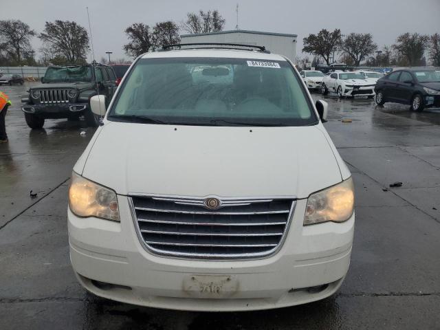 Photo 4 VIN: 2A8HR54P88R664053 - CHRYSLER TOWN & COU 