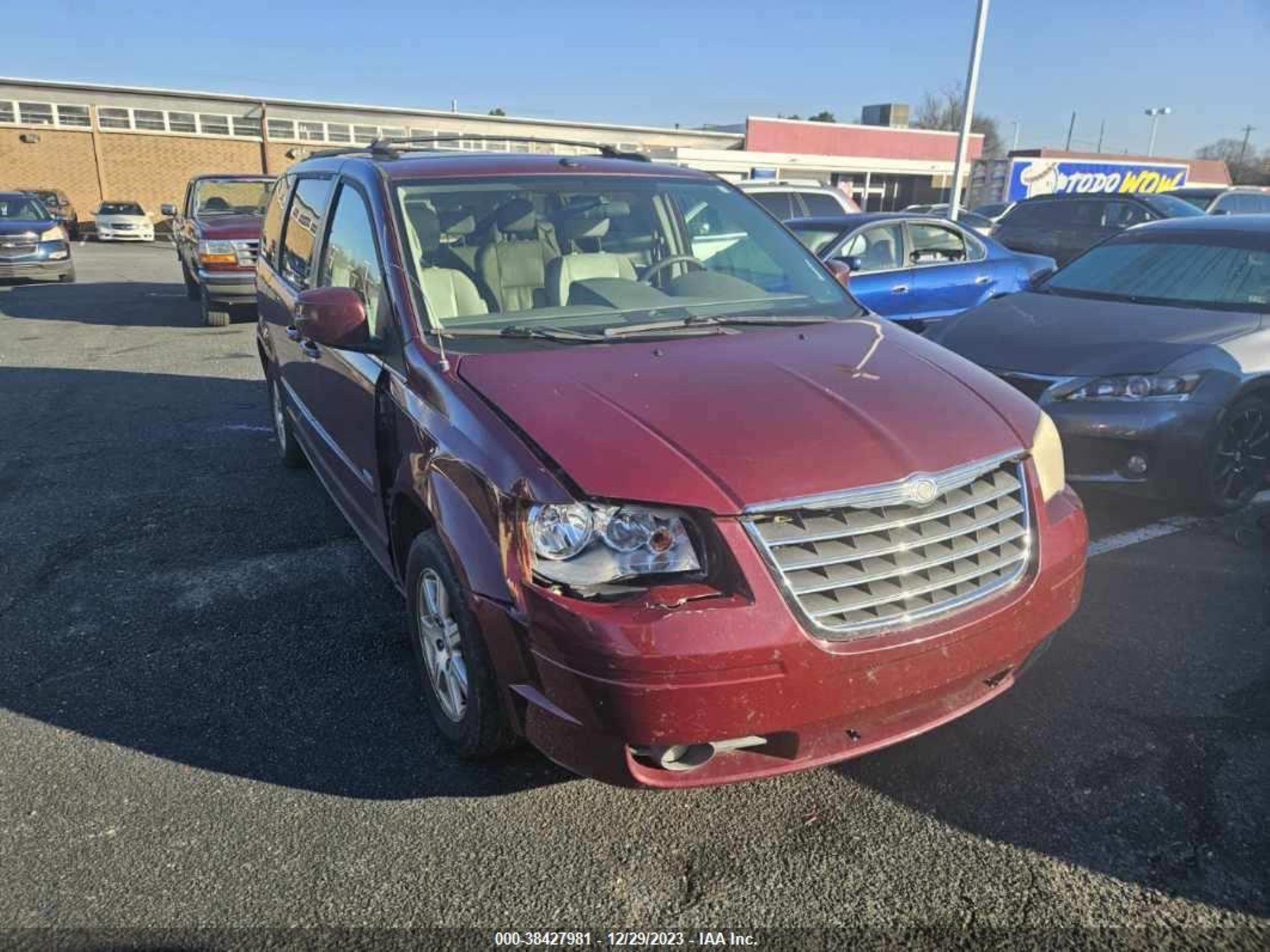 Photo 0 VIN: 2A8HR54P88R709489 - CHRYSLER TOWN & COUNTRY 