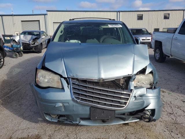 Photo 4 VIN: 2A8HR54P88R833715 - CHRYSLER TOWN & COU 