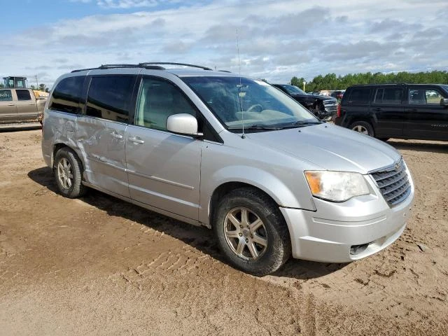 Photo 3 VIN: 2A8HR54P98R112206 - CHRYSLER TOWN & COU 