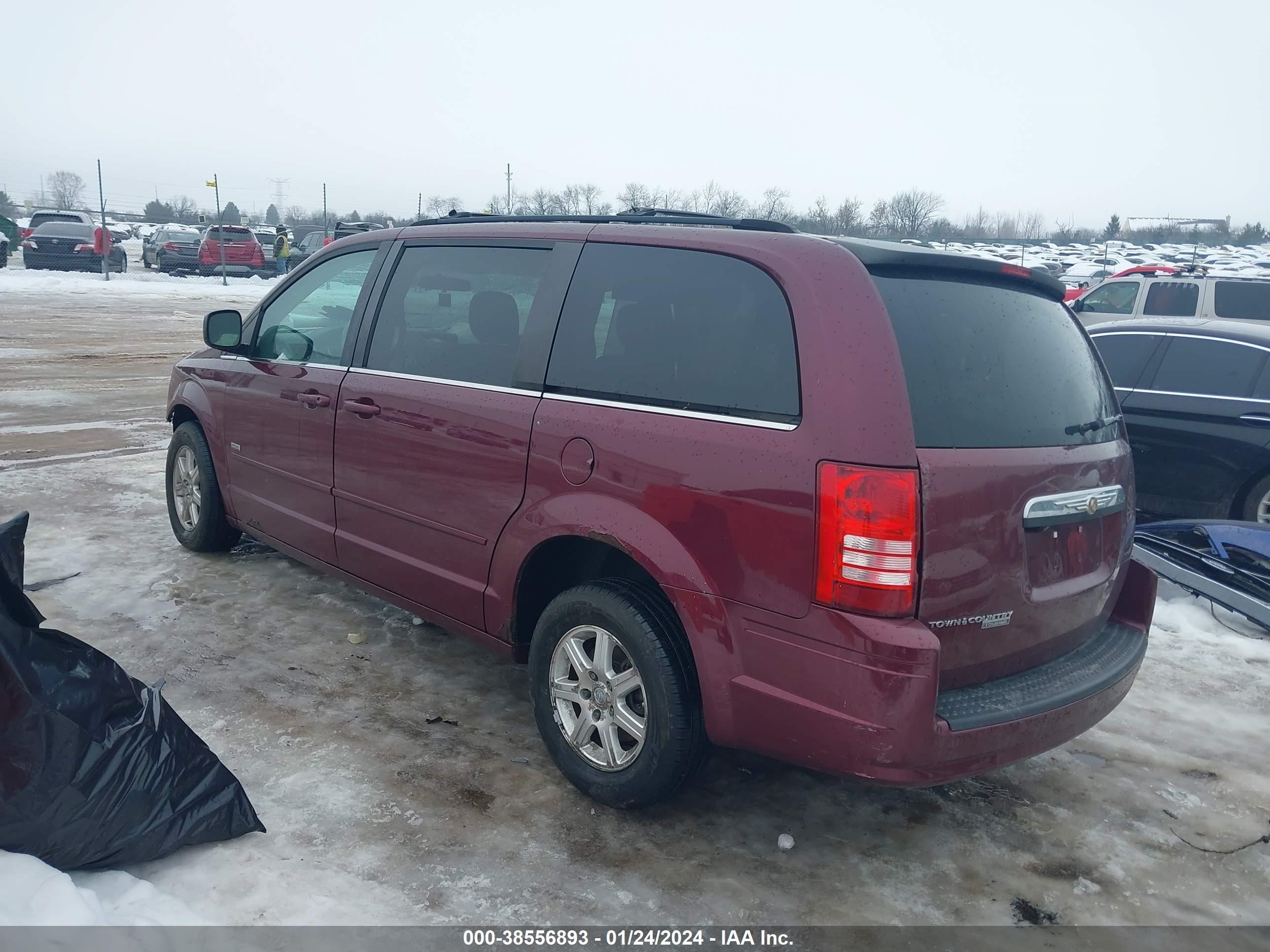 Photo 2 VIN: 2A8HR54P98R820732 - CHRYSLER TOWN & COUNTRY 