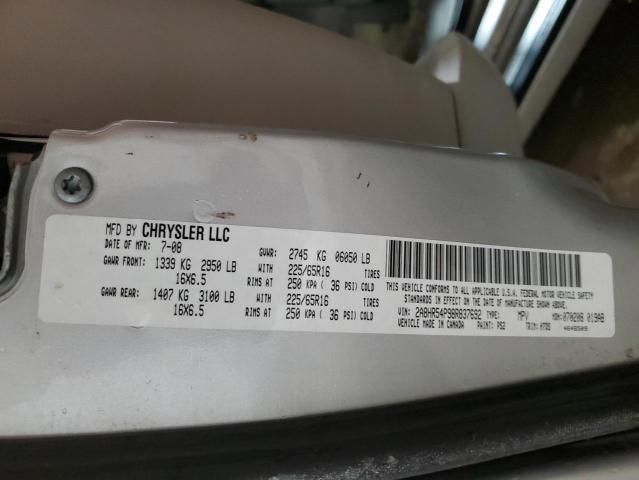 Photo 12 VIN: 2A8HR54P98R837692 - CHRYSLER TOWN & COU 