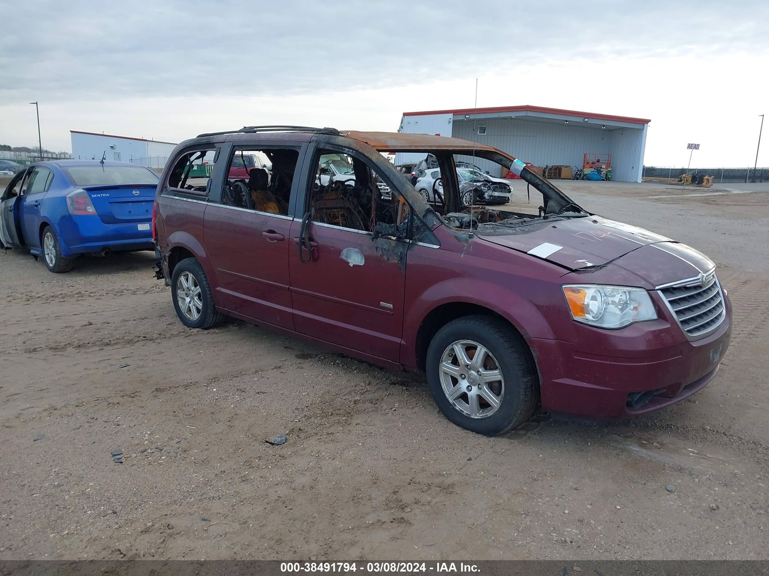 Photo 0 VIN: 2A8HR54PX8R754479 - CHRYSLER TOWN & COUNTRY 