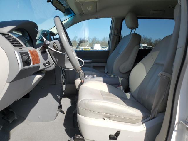 Photo 6 VIN: 2A8HR54PX8R787126 - CHRYSLER MINIVAN 