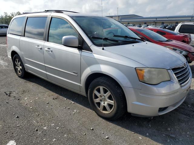 Photo 3 VIN: 2A8HR54PX8R816012 - CHRYSLER TOWN & COU 