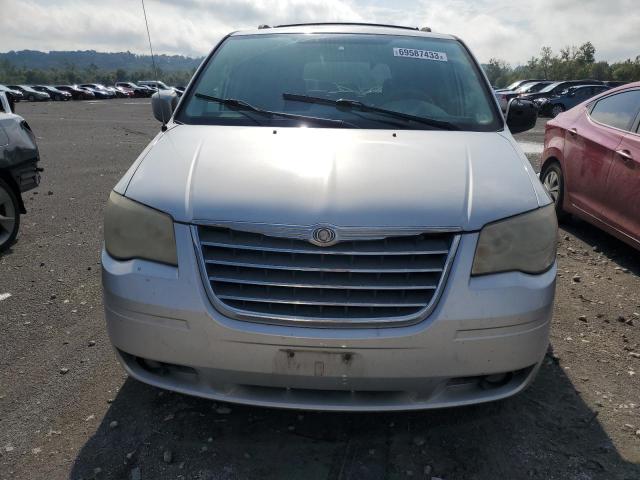 Photo 4 VIN: 2A8HR54PX8R816012 - CHRYSLER TOWN & COU 