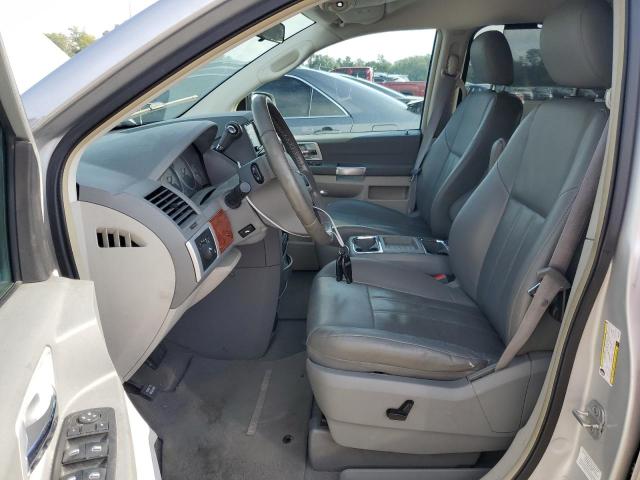 Photo 6 VIN: 2A8HR54PX8R816012 - CHRYSLER TOWN & COU 