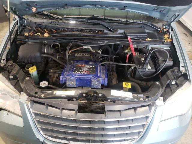 Photo 11 VIN: 2A8HR54PX8R827673 - CHRYSLER TOWN & COU 