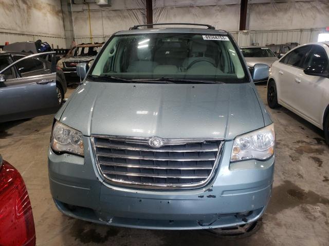 Photo 4 VIN: 2A8HR54PX8R827673 - CHRYSLER TOWN & COU 