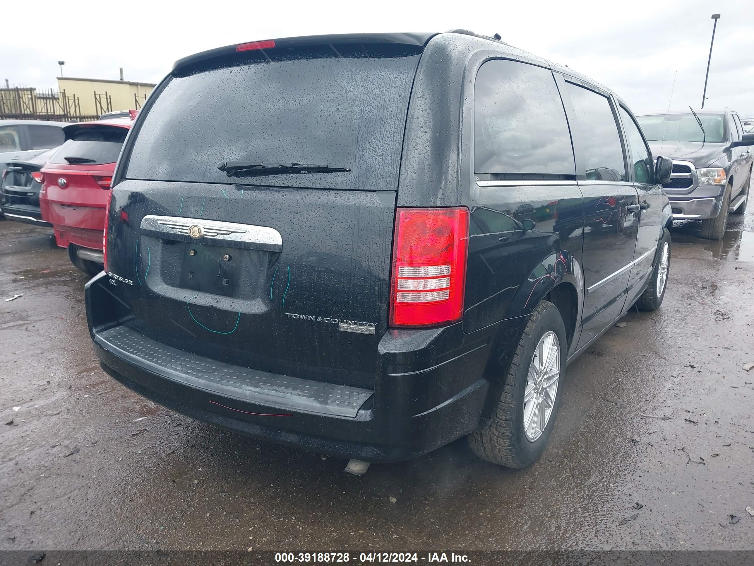 Photo 3 VIN: 2A8HR54X19R633650 - CHRYSLER TOWN & COUNTRY 