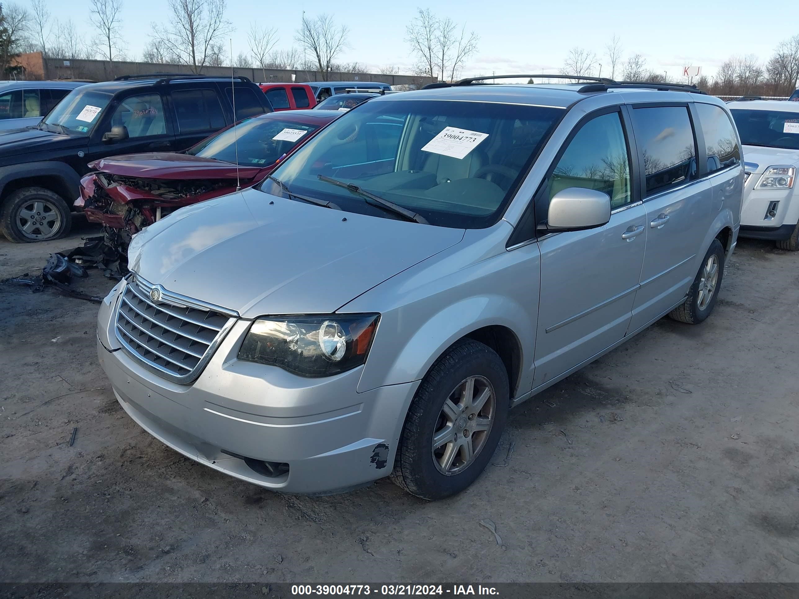 Photo 1 VIN: 2A8HR54X49R590261 - CHRYSLER TOWN & COUNTRY 