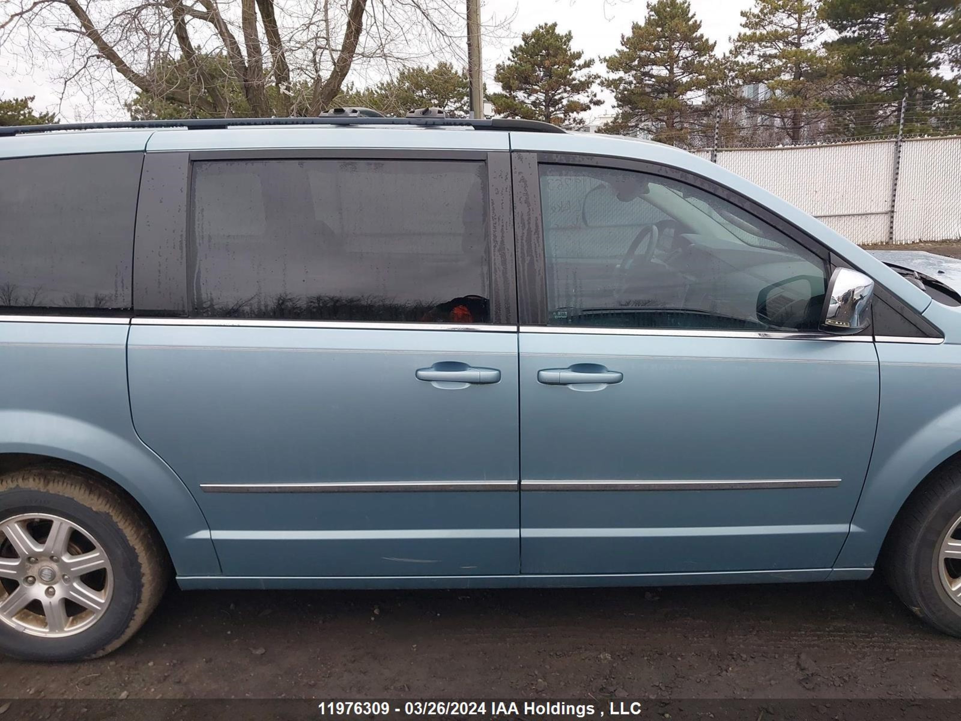 Photo 12 VIN: 2A8HR54X49R685418 - CHRYSLER TOWN & COUNTRY 