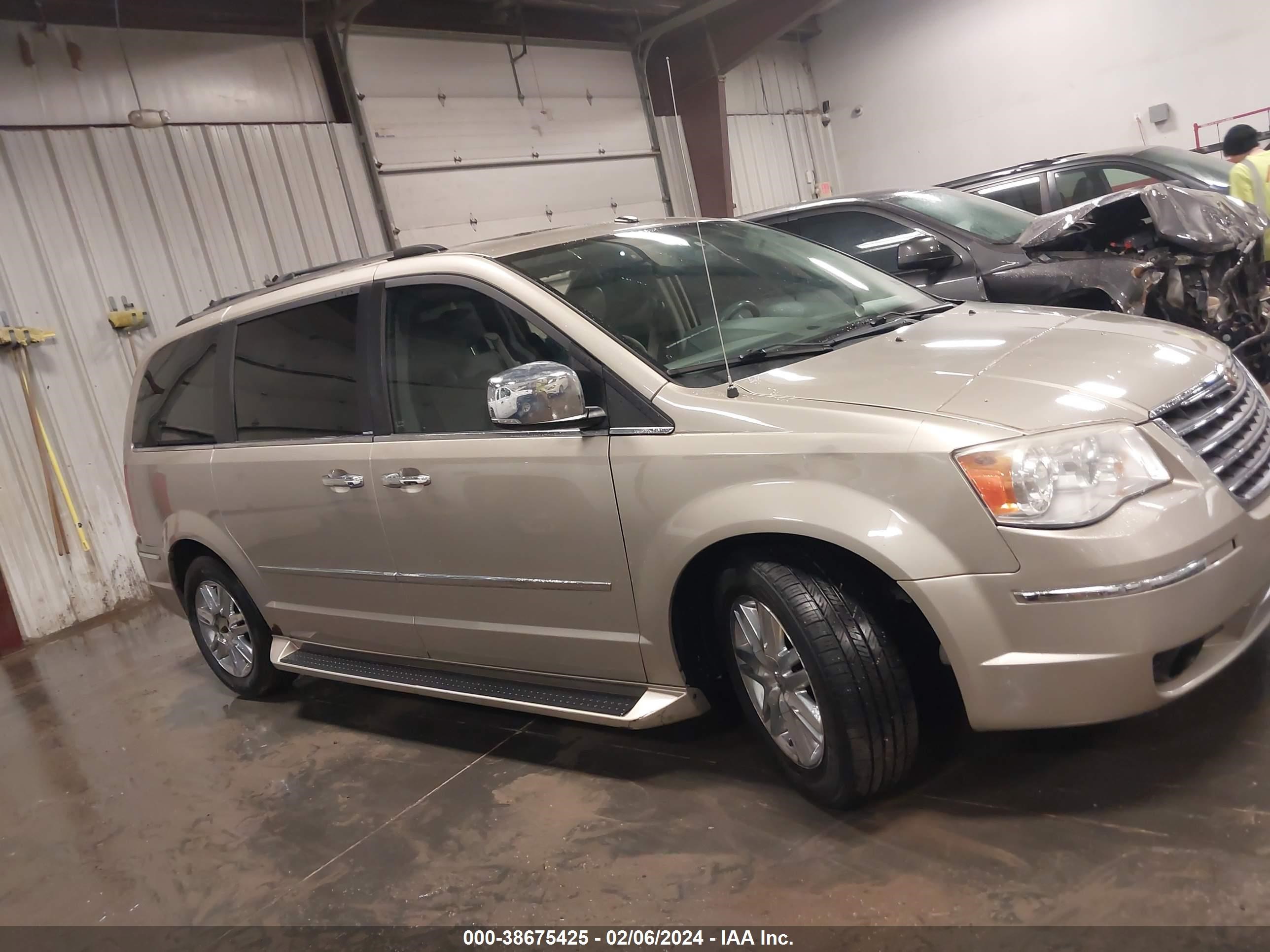 Photo 13 VIN: 2A8HR64X09R648162 - CHRYSLER TOWN & COUNTRY 