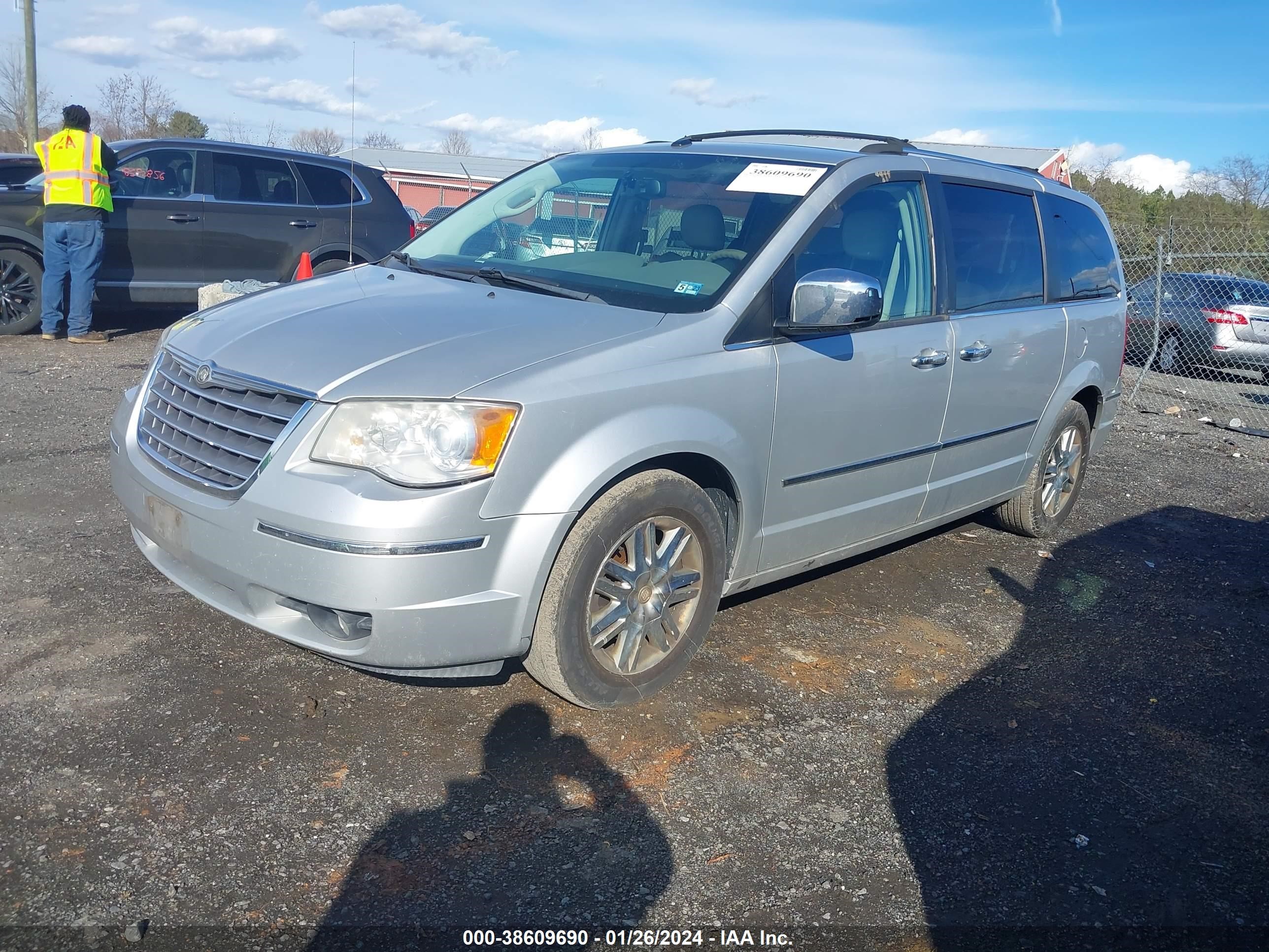 Photo 1 VIN: 2A8HR64X18R787330 - CHRYSLER TOWN & COUNTRY 