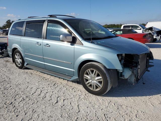 Photo 3 VIN: 2A8HR64X19R669893 - CHRYSLER TOWN & COU 