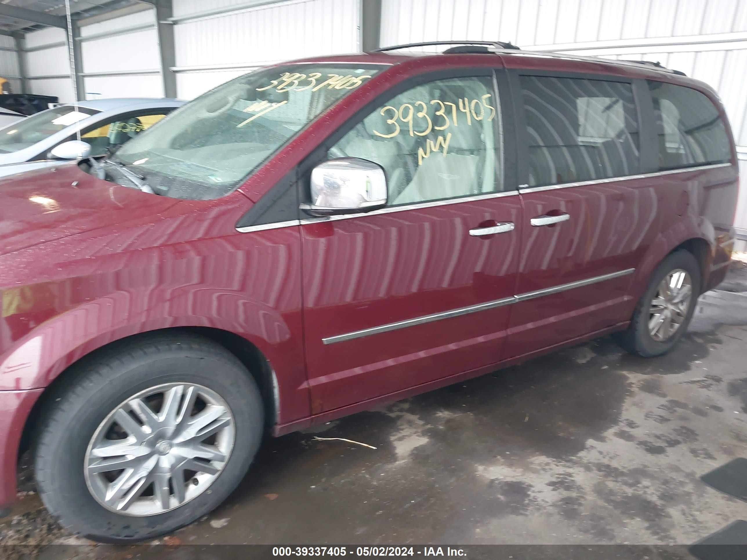 Photo 13 VIN: 2A8HR64X19R686449 - CHRYSLER TOWN & COUNTRY 