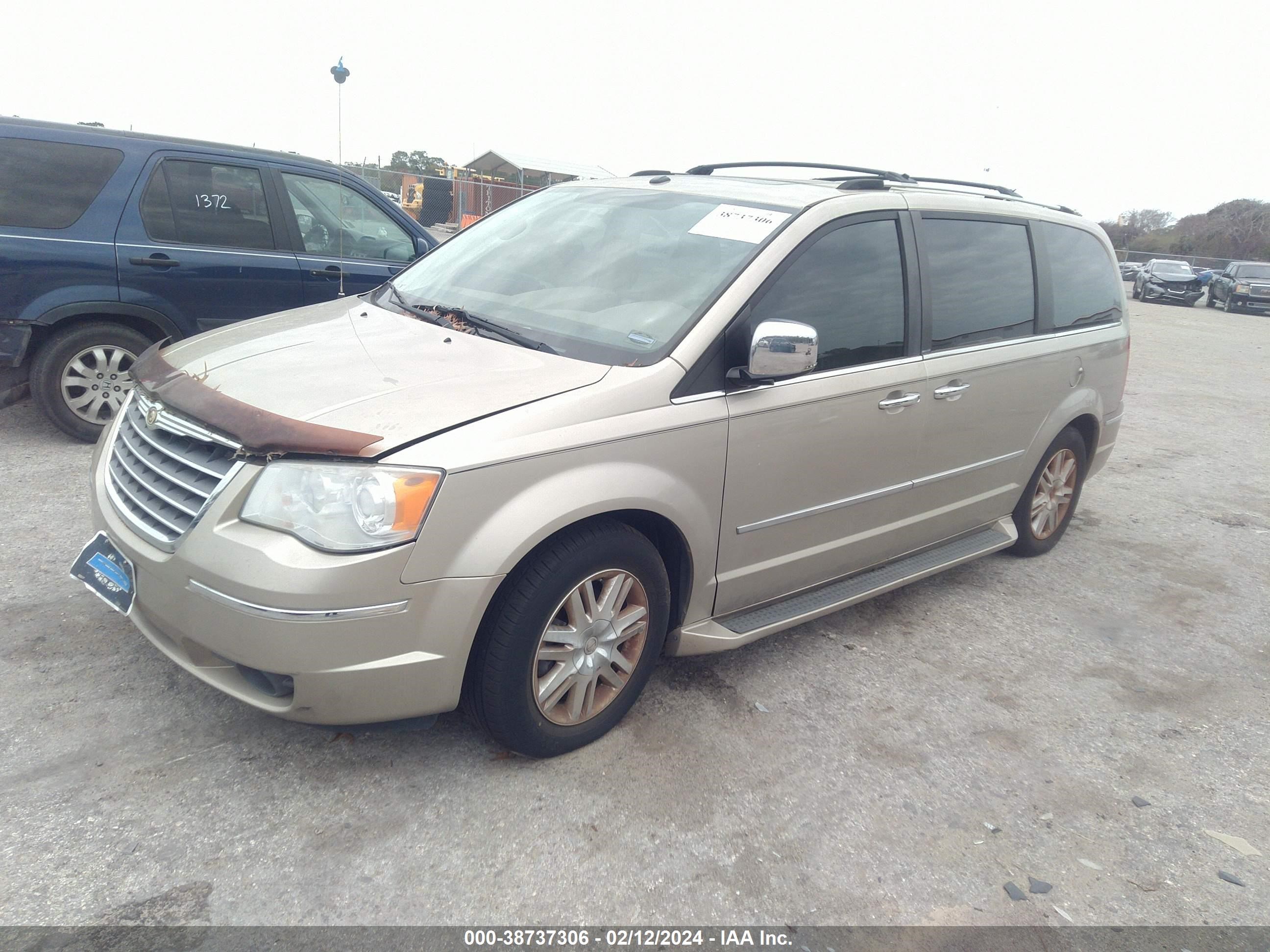 Photo 1 VIN: 2A8HR64X38R149791 - CHRYSLER TOWN & COUNTRY 