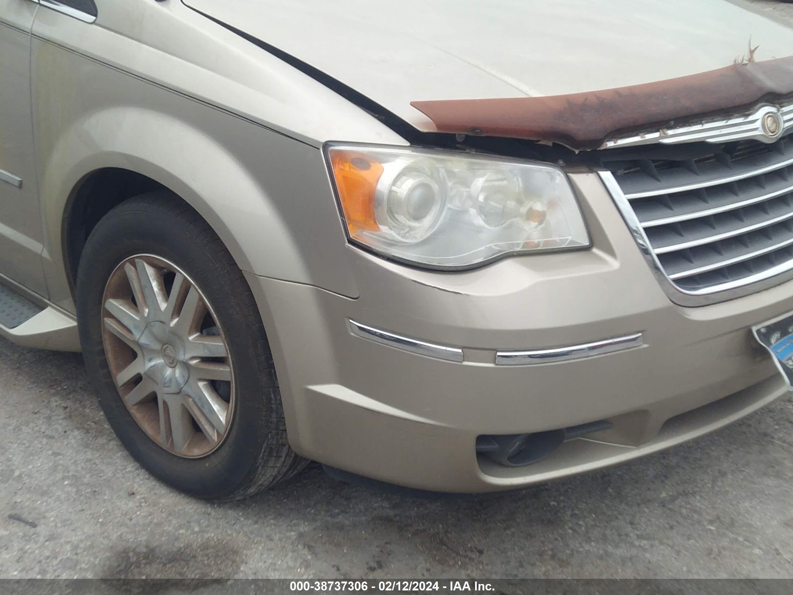 Photo 5 VIN: 2A8HR64X38R149791 - CHRYSLER TOWN & COUNTRY 