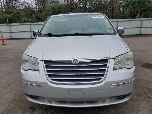 Photo 4 VIN: 2A8HR64X38R644749 - CHRYSLER TOWN-COU 