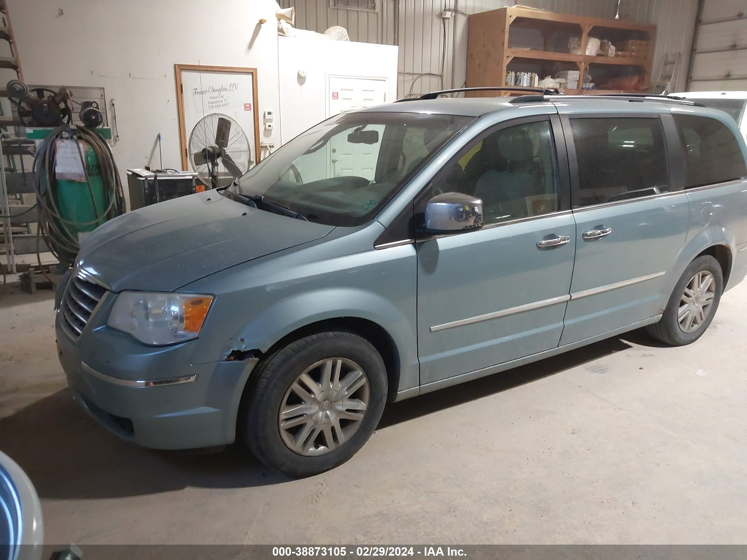 Photo 1 VIN: 2A8HR64X39R536553 - CHRYSLER TOWN & COUNTRY 