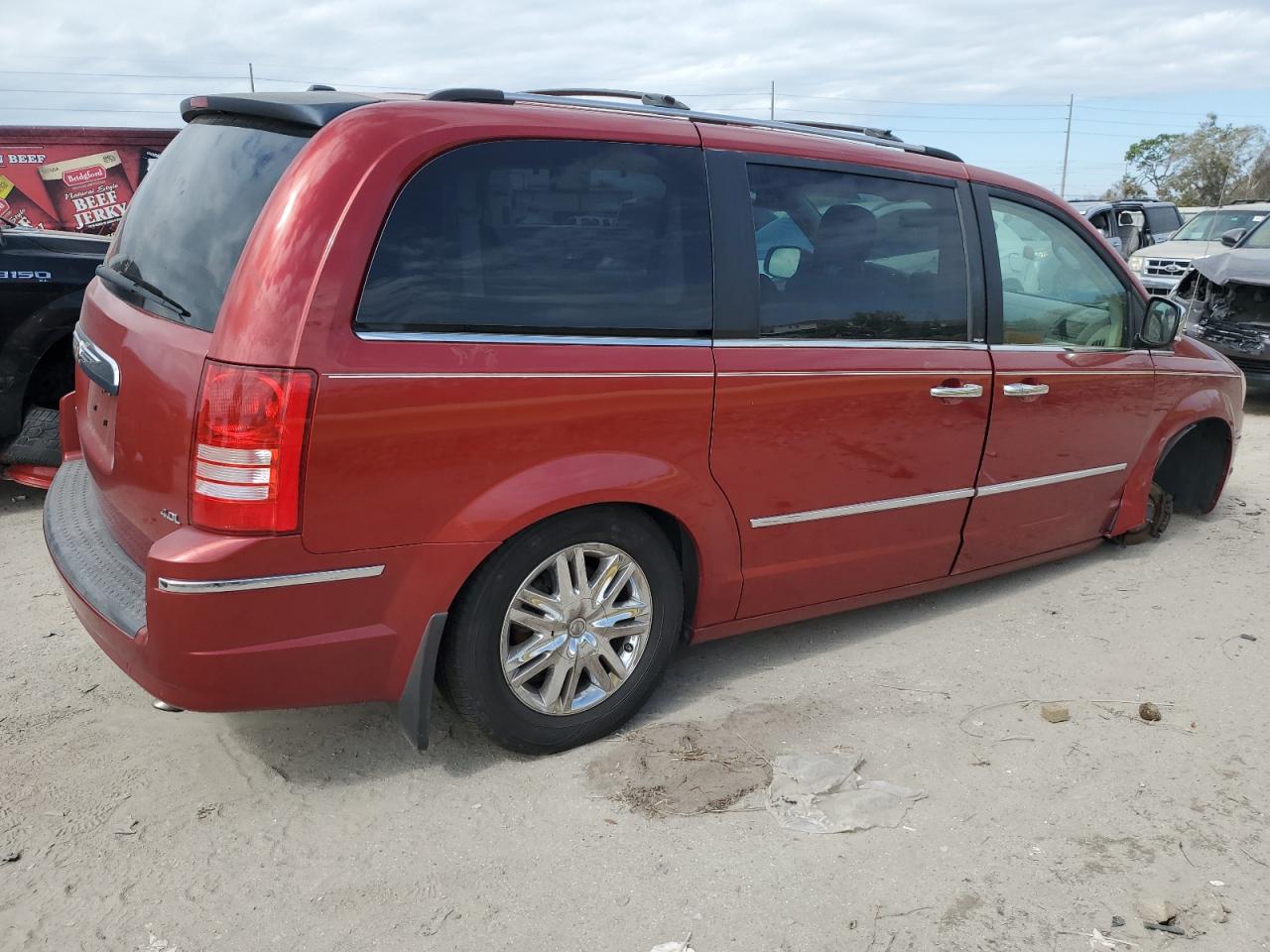 Photo 2 VIN: 2A8HR64X58R723260 - CHRYSLER TOWN & COUNTRY 