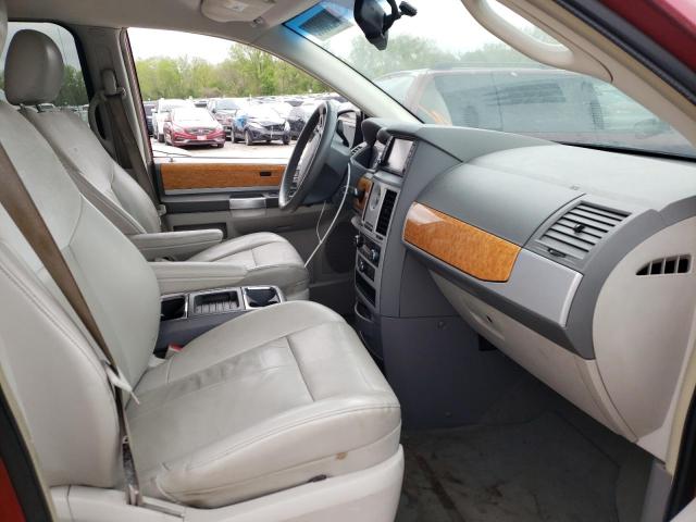 Photo 4 VIN: 2A8HR64X68R138283 - CHRYSLER TOWN &AMP COU 