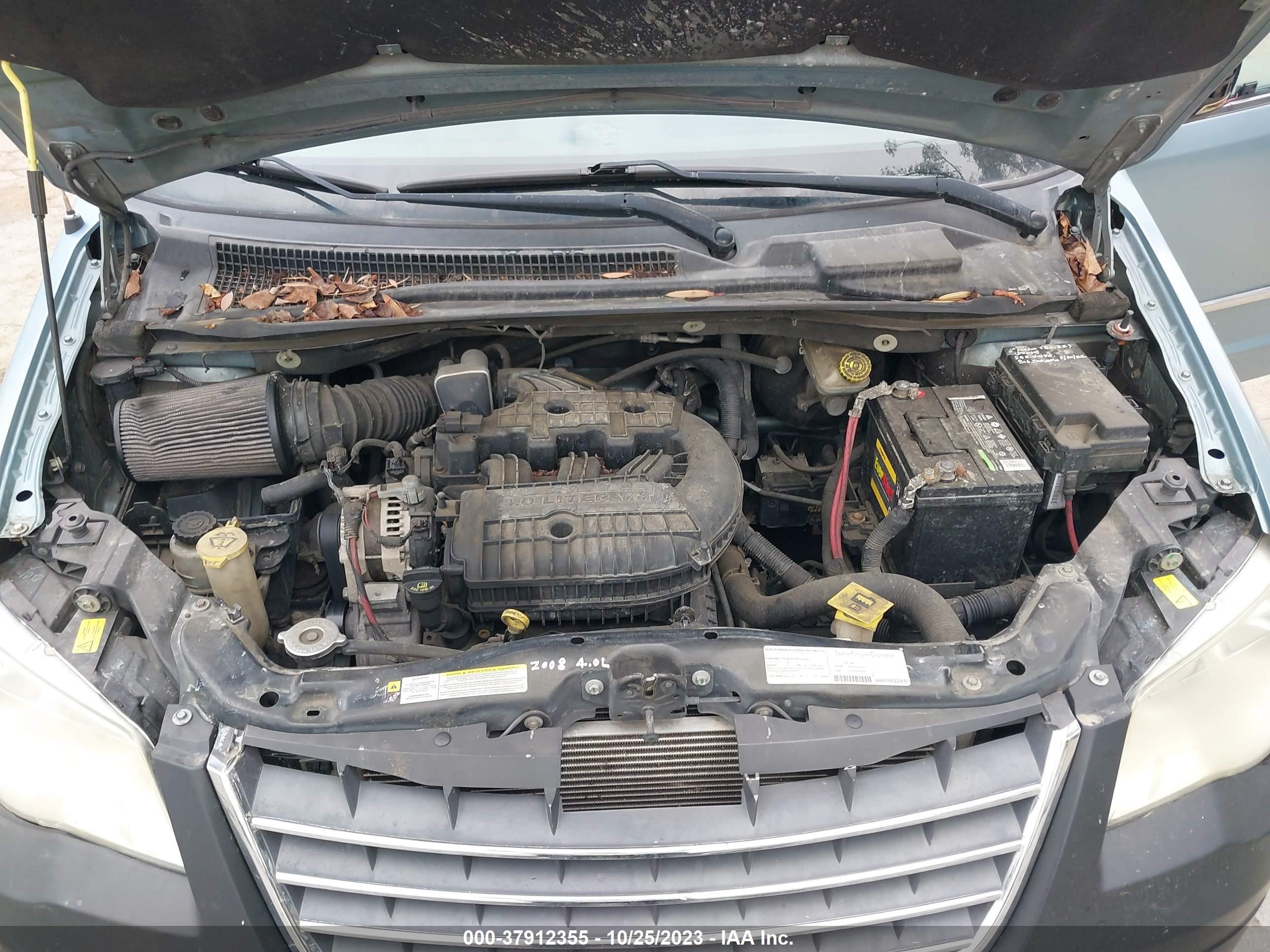 Photo 9 VIN: 2A8HR64X78R614315 - CHRYSLER TOWN & COUNTRY 