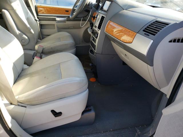 Photo 4 VIN: 2A8HR64X79R646912 - CHRYSLER TOWN &AMP COU 