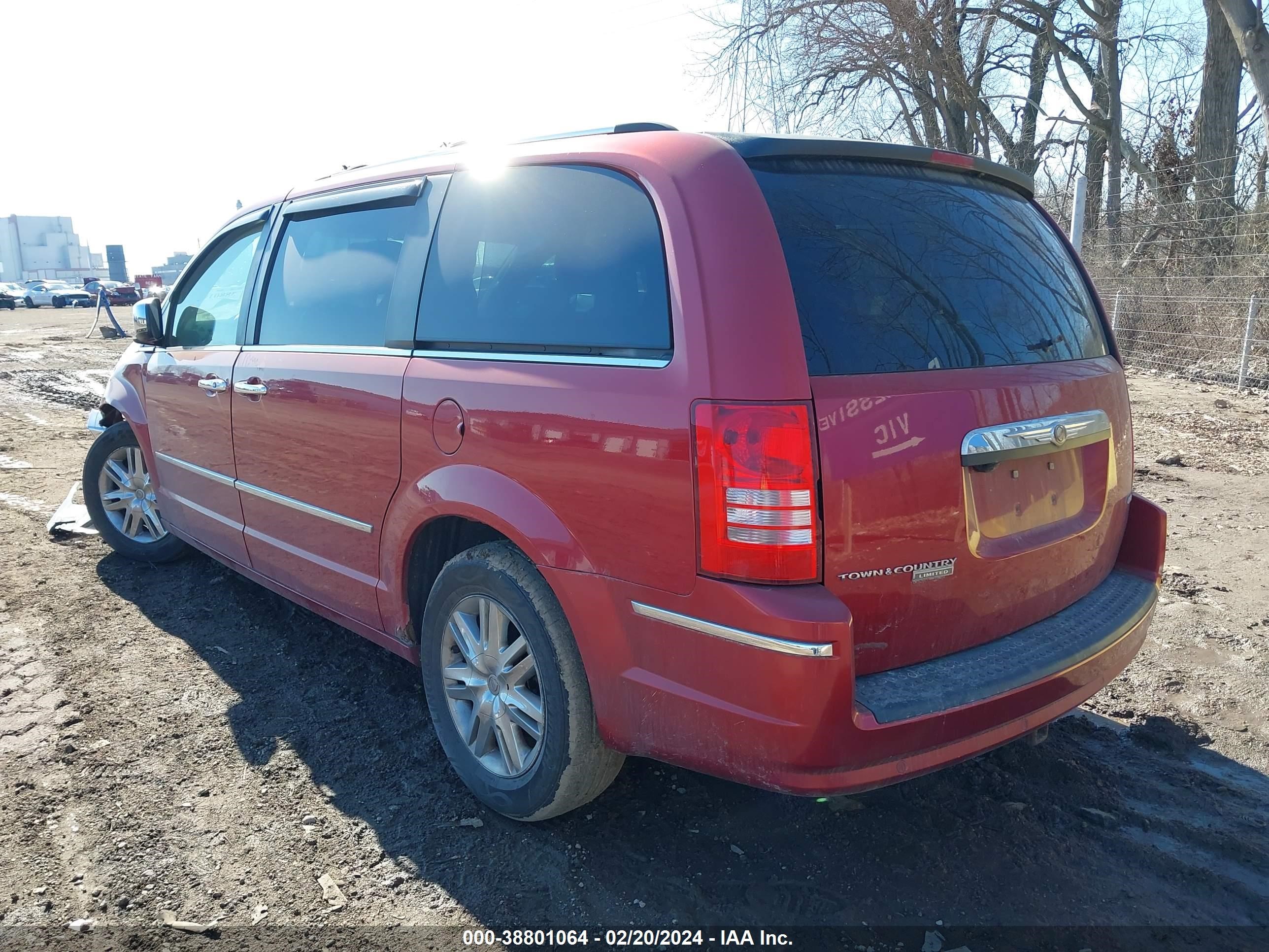 Photo 2 VIN: 2A8HR64XX8R747022 - CHRYSLER TOWN & COUNTRY 