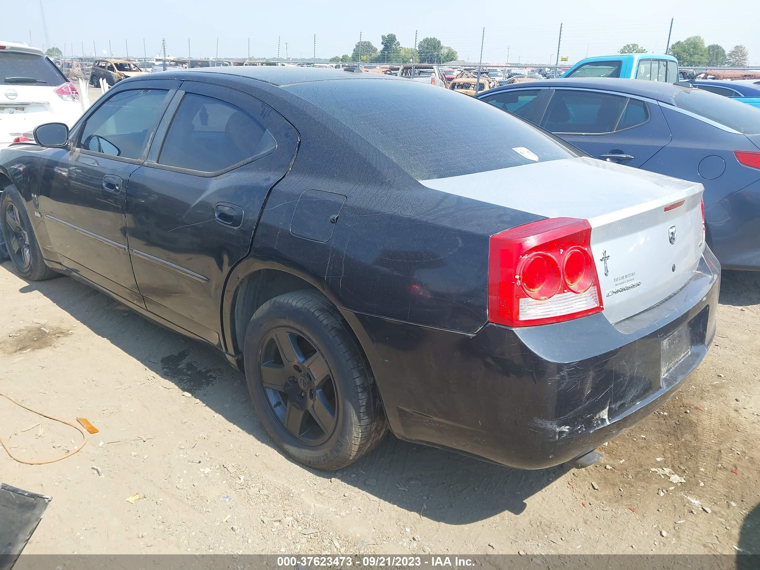 Photo 2 VIN: 2B3CA3CV3AH312637 - DODGE CHARGER 