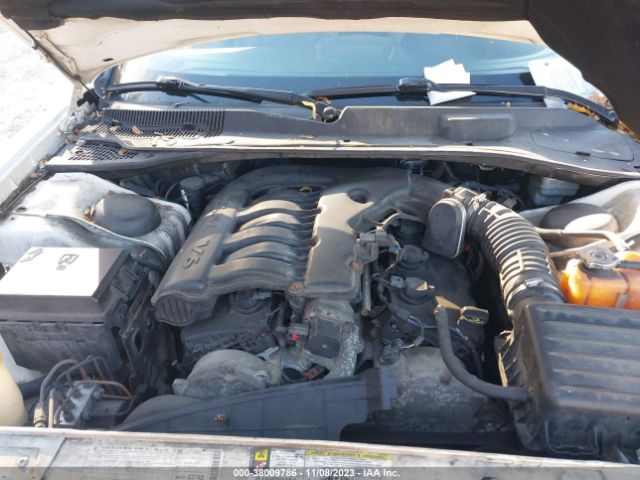 Photo 9 VIN: 2B3CA3CV4AH229296 - DODGE CHARGER 