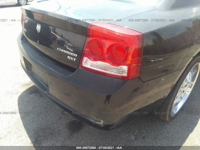 Photo 5 VIN: 2B3CA3CV8AH108352 - DODGE CHARGER 