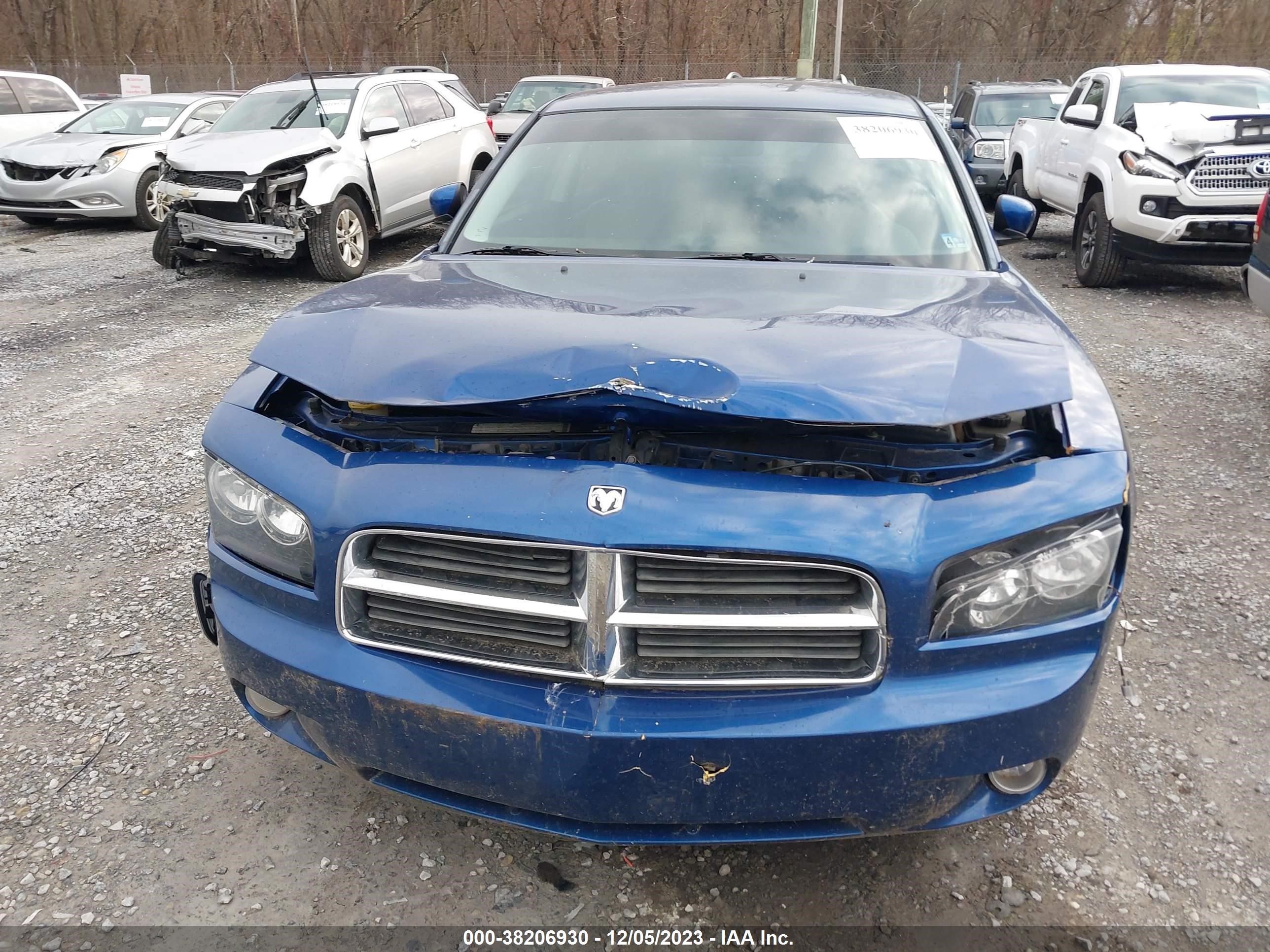 Photo 11 VIN: 2B3CA3CVXAH223230 - DODGE CHARGER 