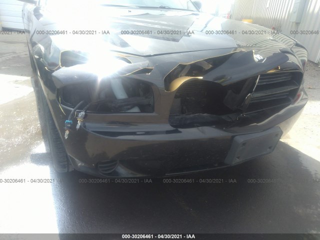 Photo 5 VIN: 2B3CA4CT2AH303450 - DODGE CHARGER 