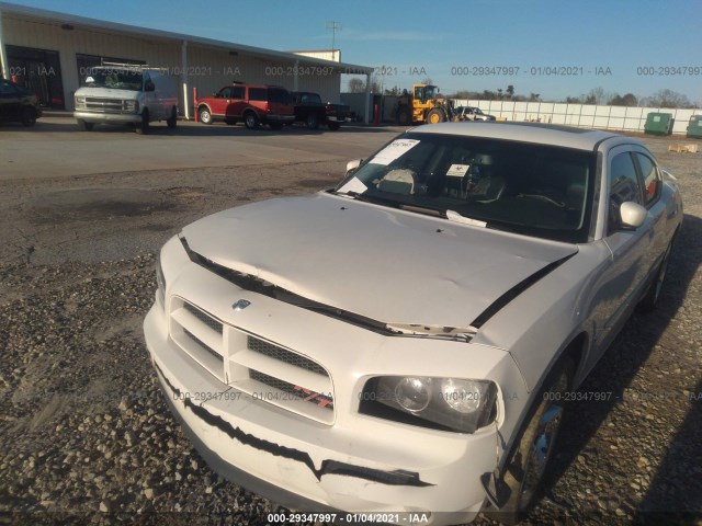 Photo 5 VIN: 2B3CA5CT4AH158868 - DODGE CHARGER 